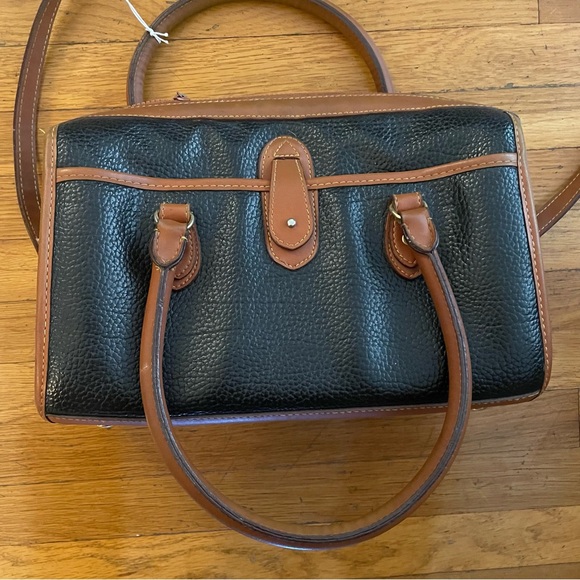 Dooney and Bourke Bag - Picture 4 of 4